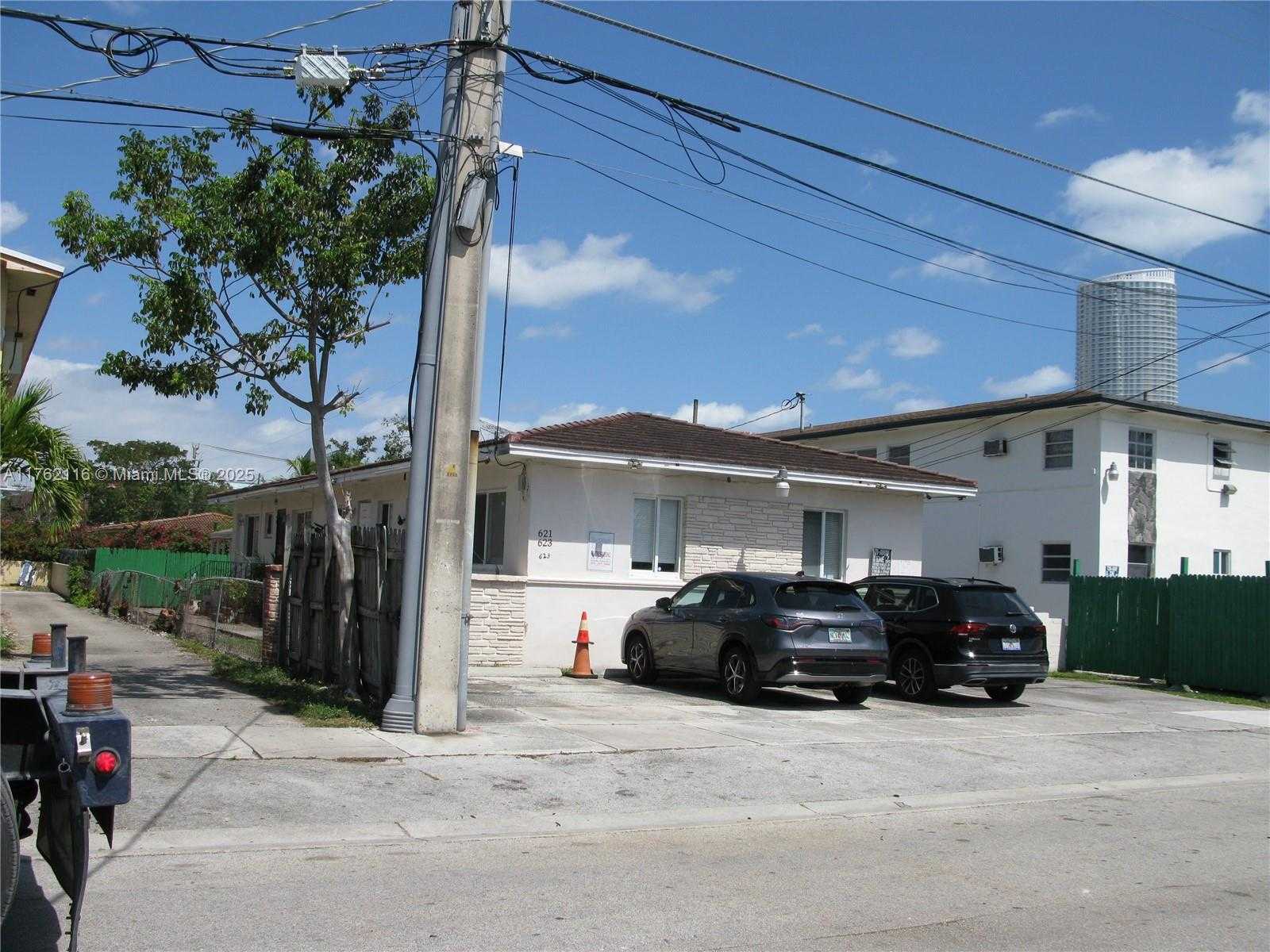 Small Image of 621 SOUTH WEST 10TH ST #5, Miami Number 18