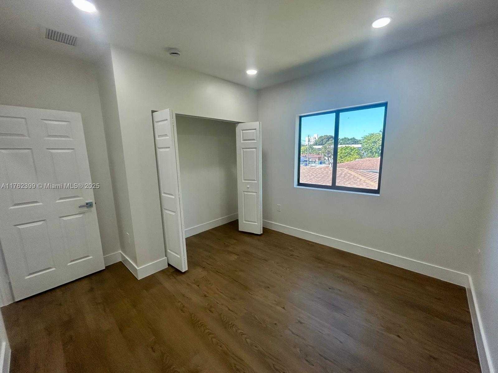 Small Image of 1121 NORTH WEST 25TH ST #2, Miami Number 18