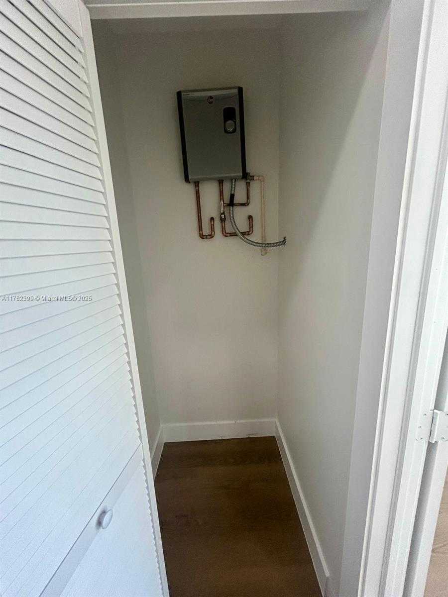 Small Image of 1121 NORTH WEST 25TH ST #2, Miami Number 25