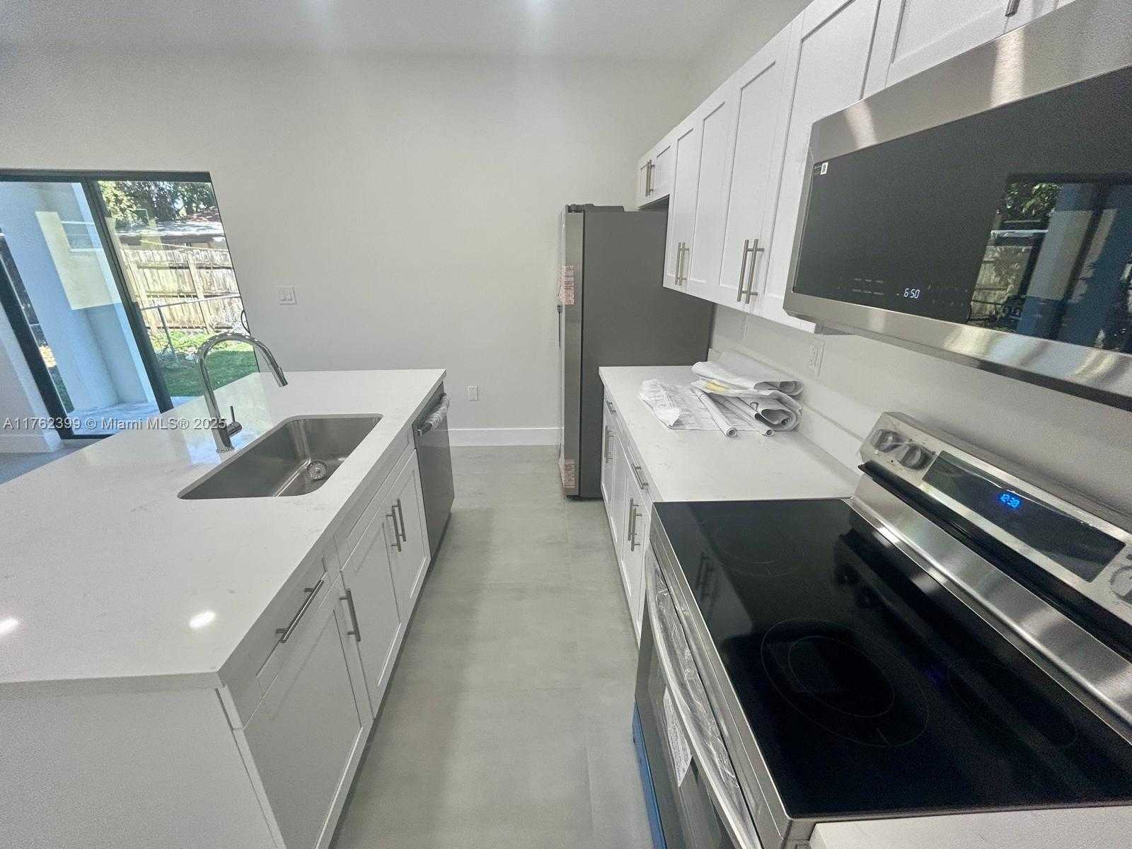 Small Image of 1121 NORTH WEST 25TH ST #2, Miami Number 7