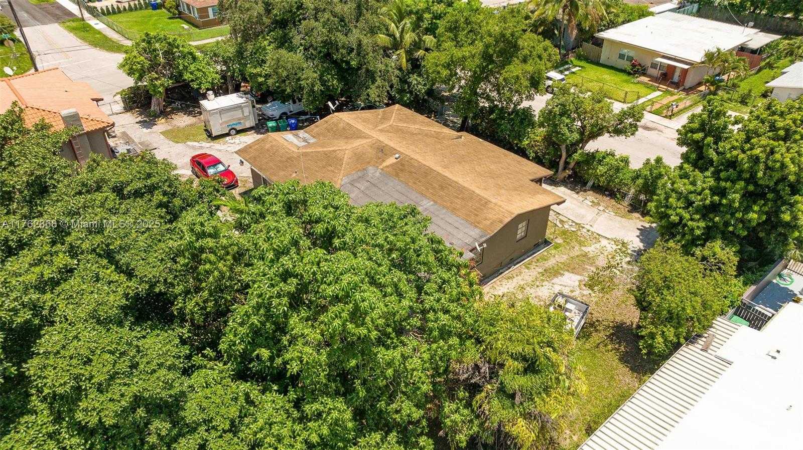 Small Image of 1919 NORTH WEST 16TH TER, Miami Number 6