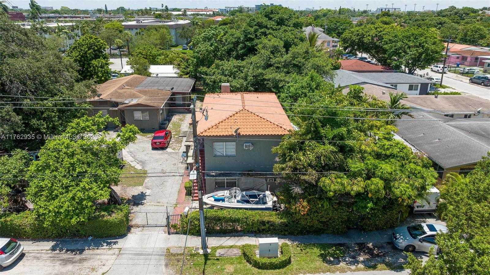 Small Image of 1640 NORTH WEST 19TH AVE, Miami Number 2