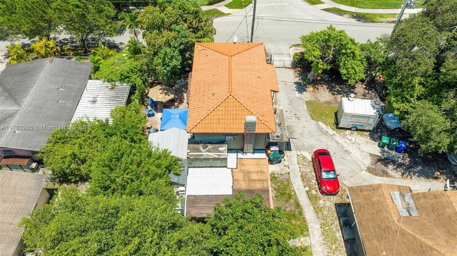 Small Image of 1640 NORTH WEST 19TH AVE, Miami Number 7