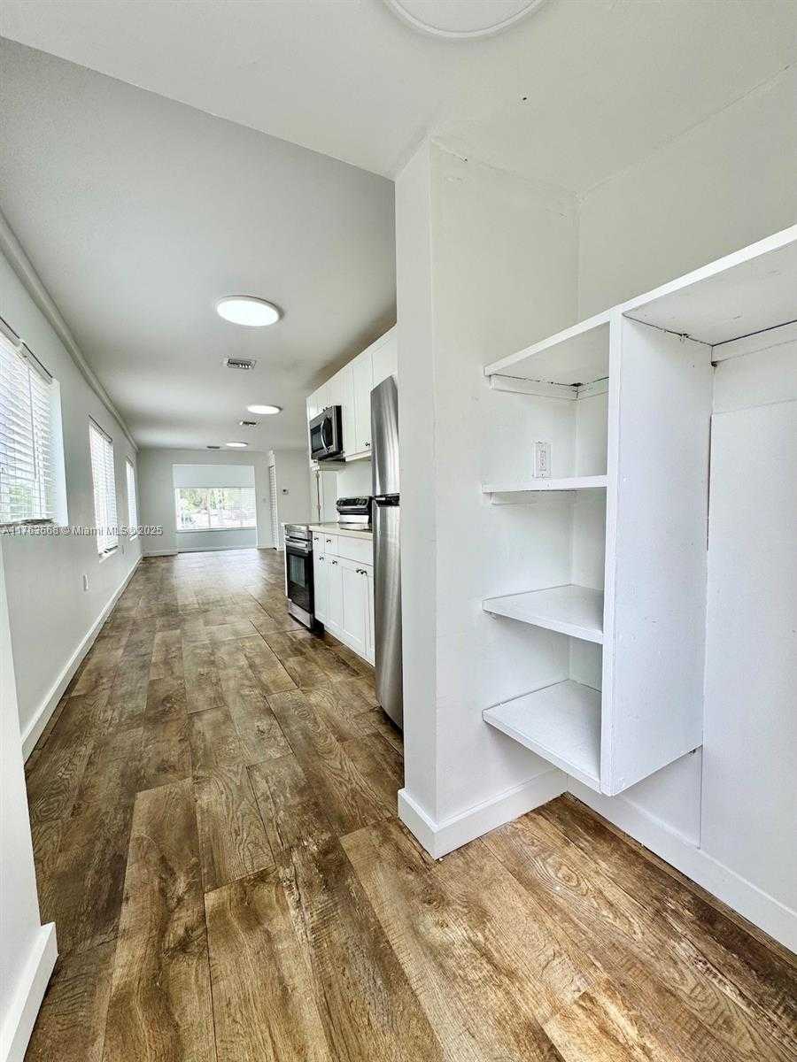 Small Image of 929 SOUTH WEST 12TH AVE, Miami Number 13