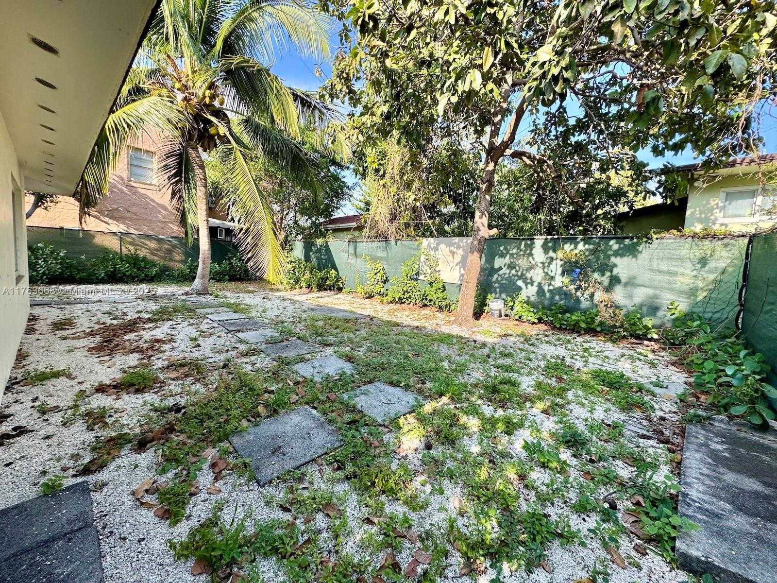 Small Image of 929 SOUTH WEST 12TH AVE, Miami Number 27
