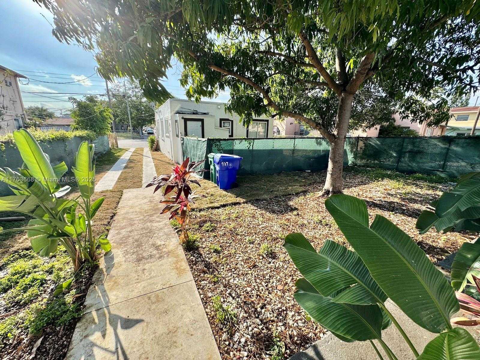 Small Image of 929 SOUTH WEST 12TH AVE, Miami Number 31