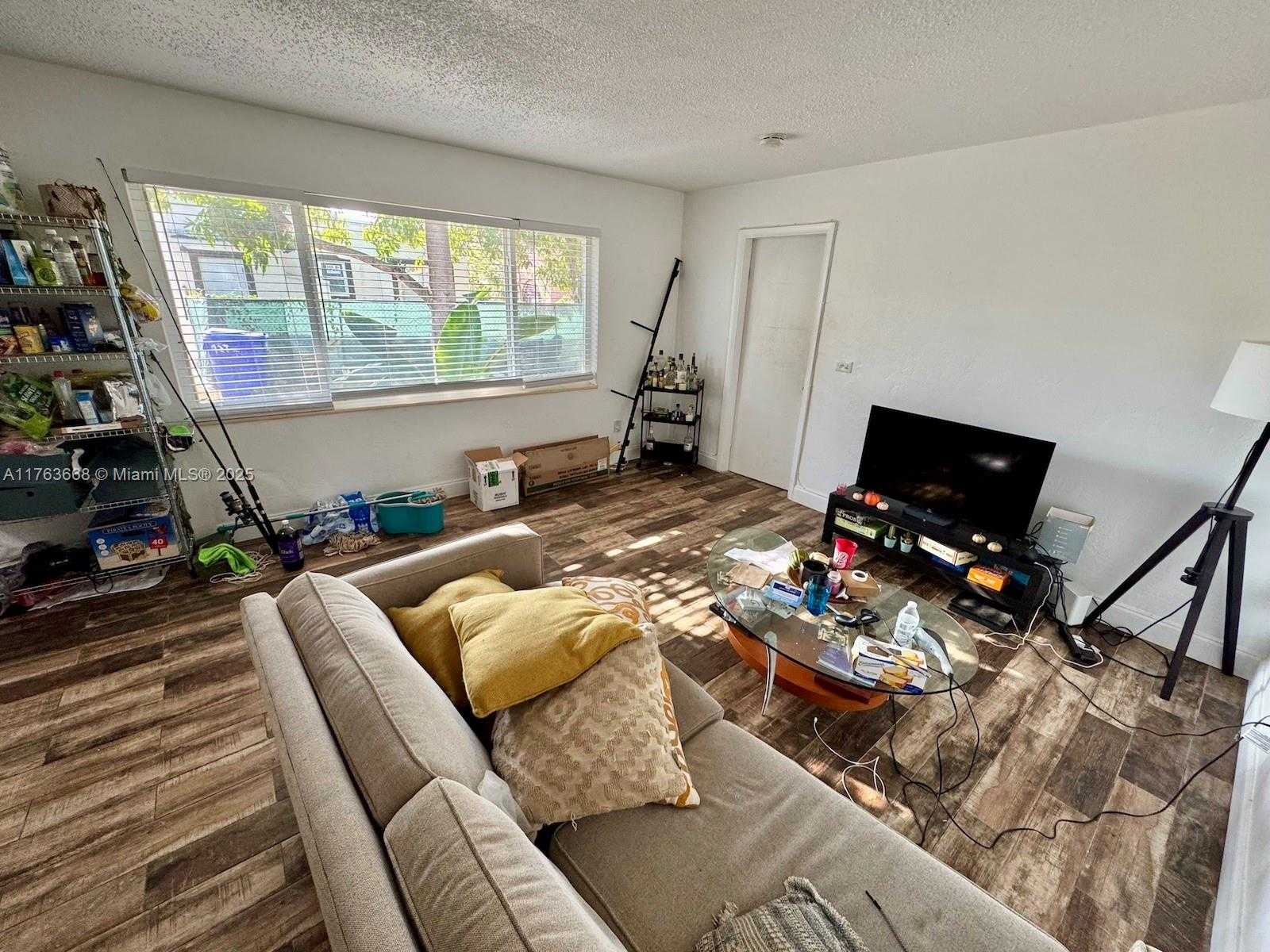 Small Image of 929 SOUTH WEST 12TH AVE, Miami Number 32