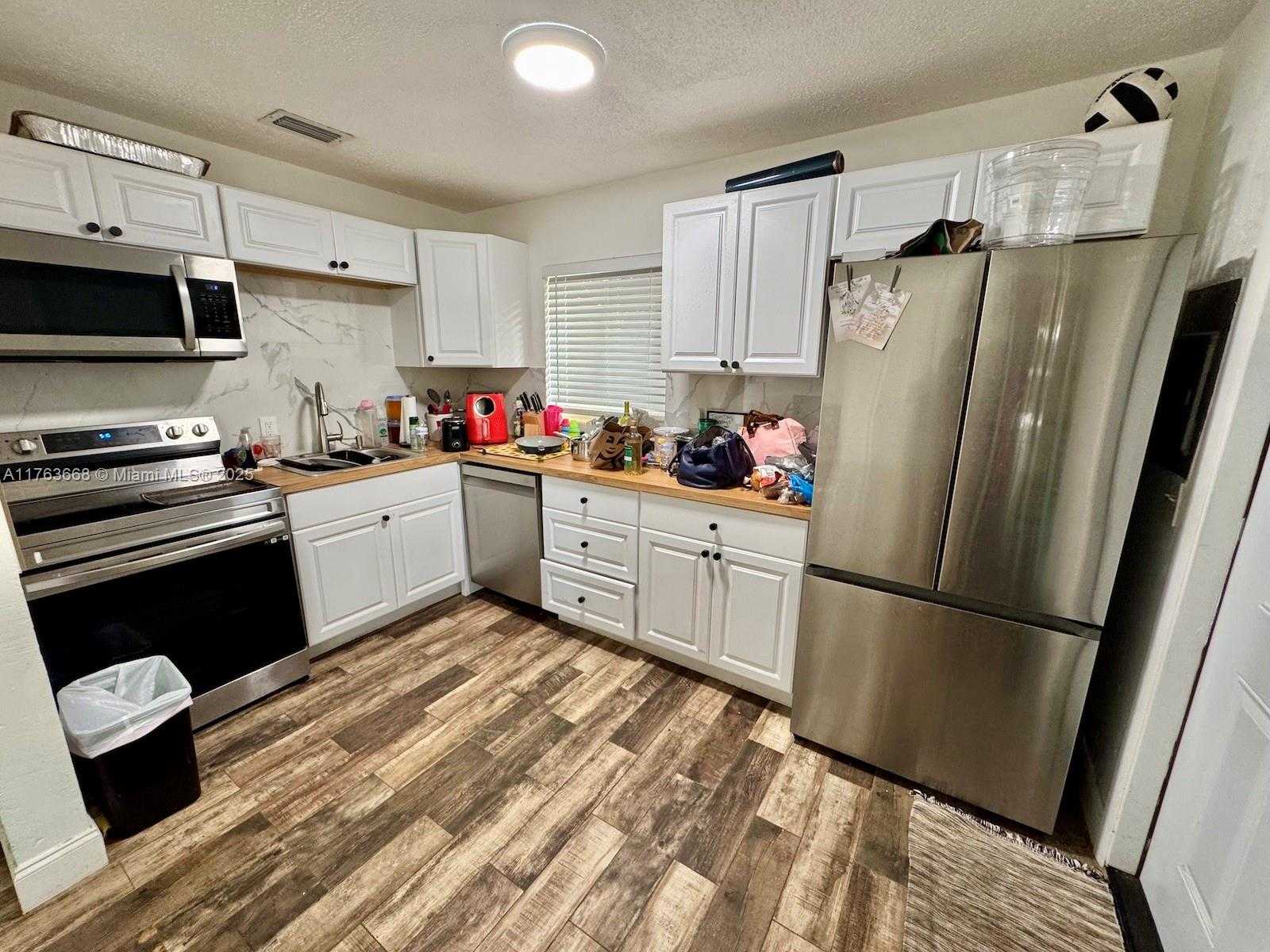 Small Image of 929 SOUTH WEST 12TH AVE, Miami Number 34