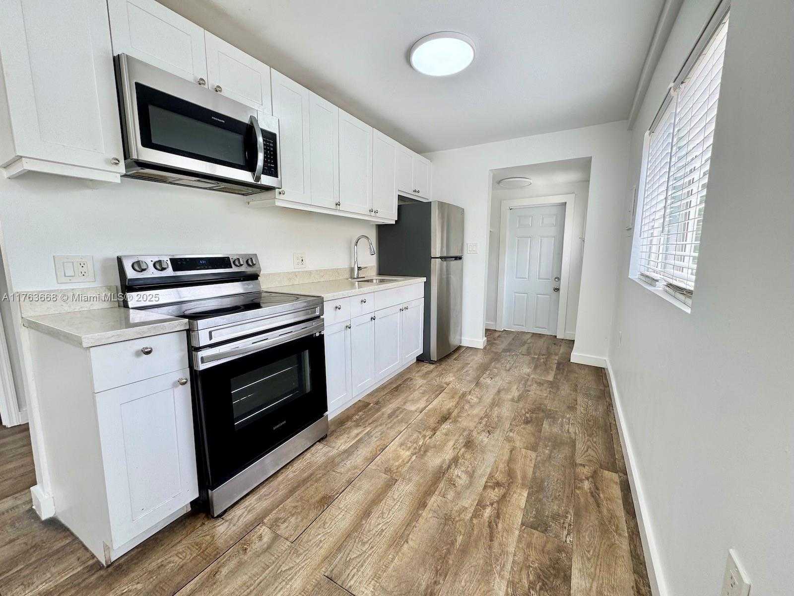 Small Image of 929 SOUTH WEST 12TH AVE, Miami Number 4