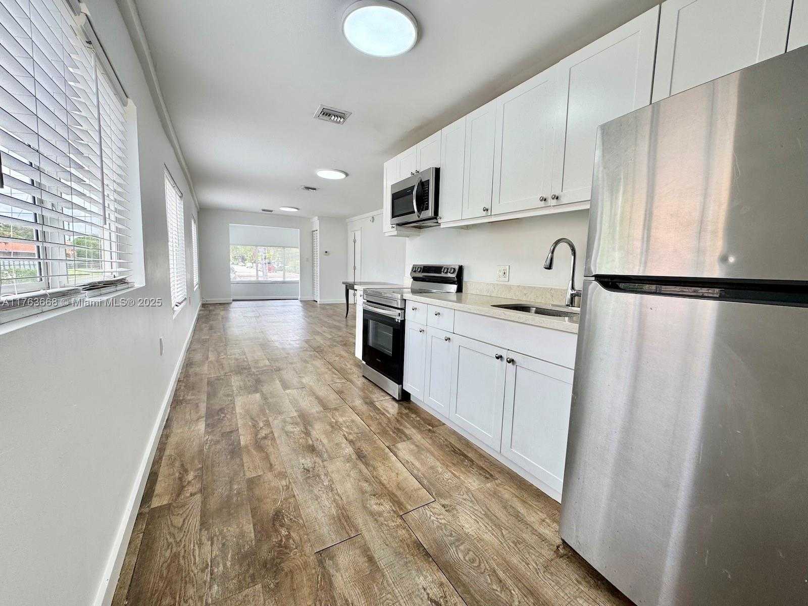 Small Image of 929 SOUTH WEST 12TH AVE, Miami Number 5