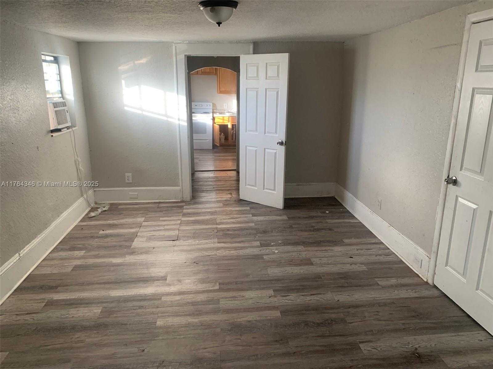 Small Image of 1129 GROTHE ST #2, Jacksonville Number 10