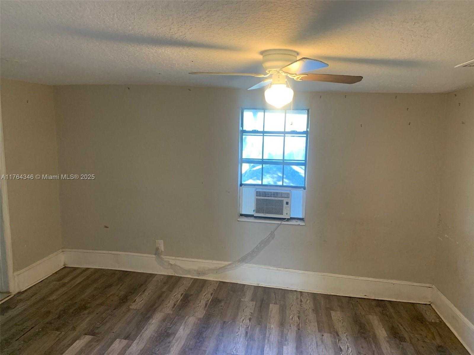 Small Image of 1129 GROTHE ST #2, Jacksonville Number 13