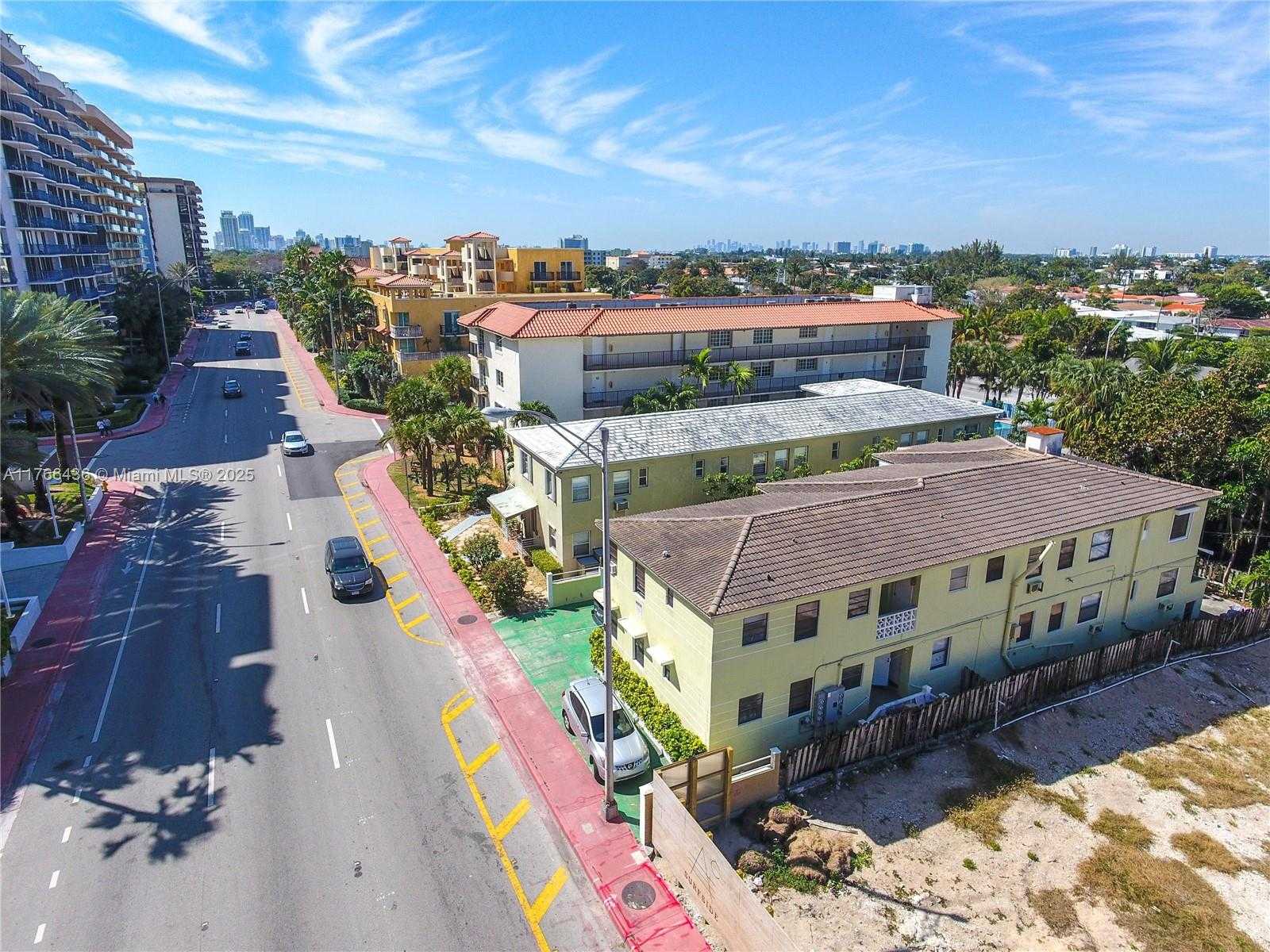 Small Image of 8918 COLLINS AVE, Surfside Number 2