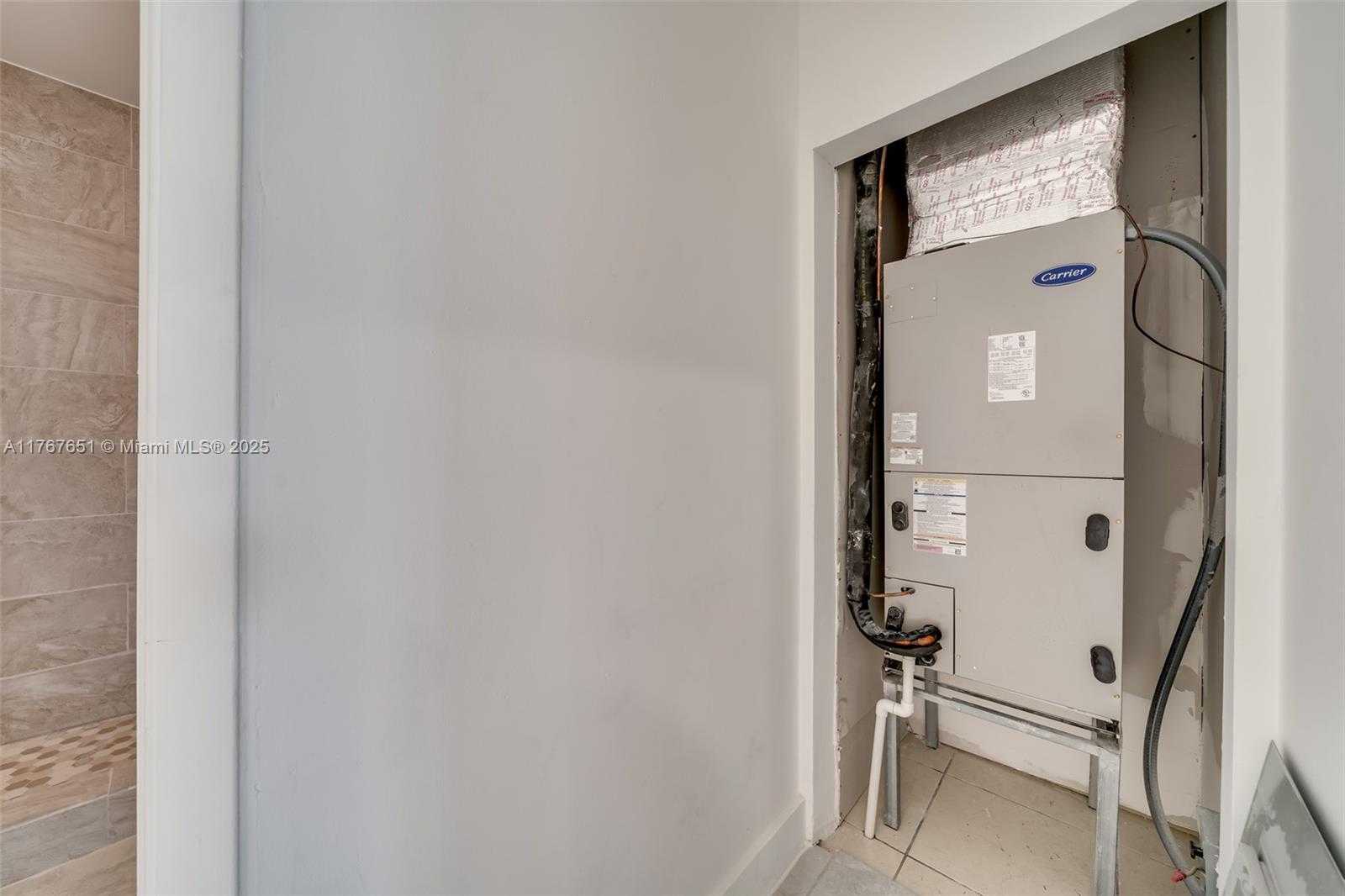 Small Image of 247 NORTH WEST 54TH ST, Miami Number 29