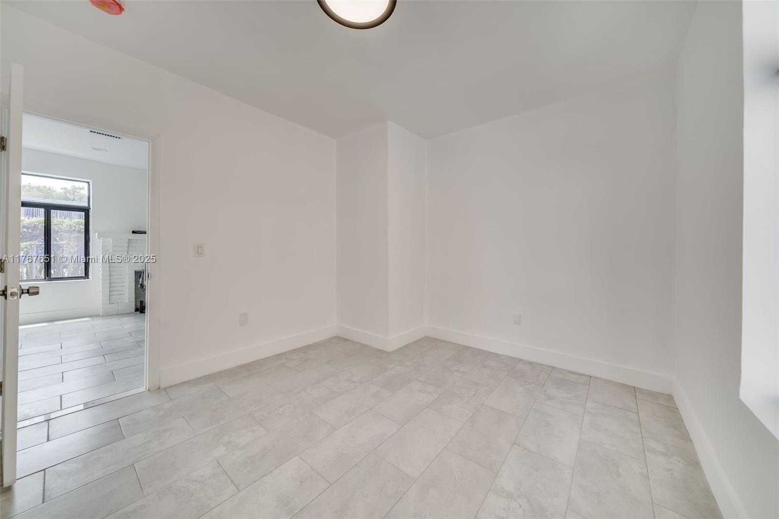 Small Image of 247 NORTH WEST 54TH ST, Miami Number 4