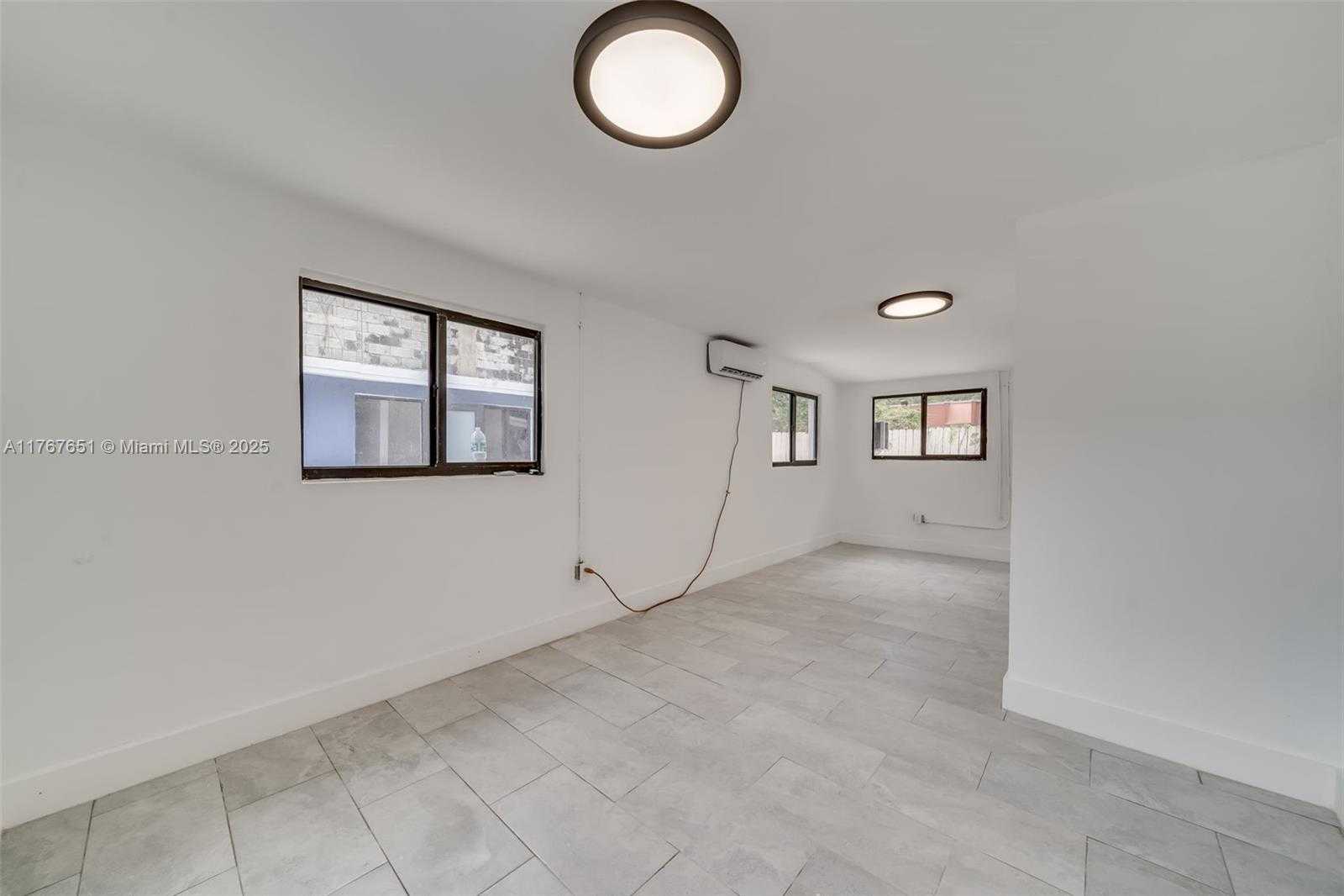 Small Image of 247 NORTH WEST 54TH ST, Miami Number 40