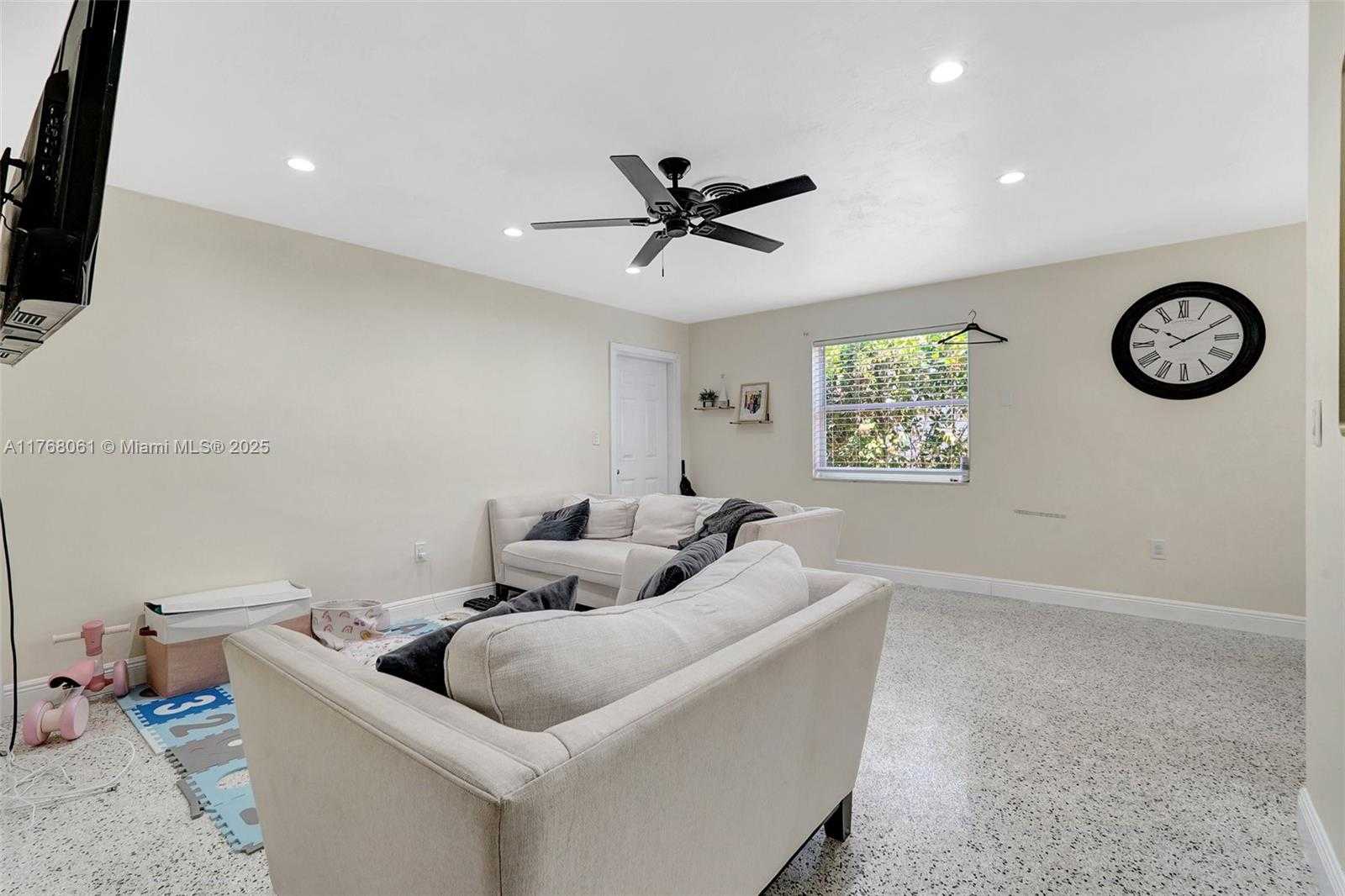 Small Image of 2470 NORTH EAST 182ND TER #2, North Miami Beach Number 12