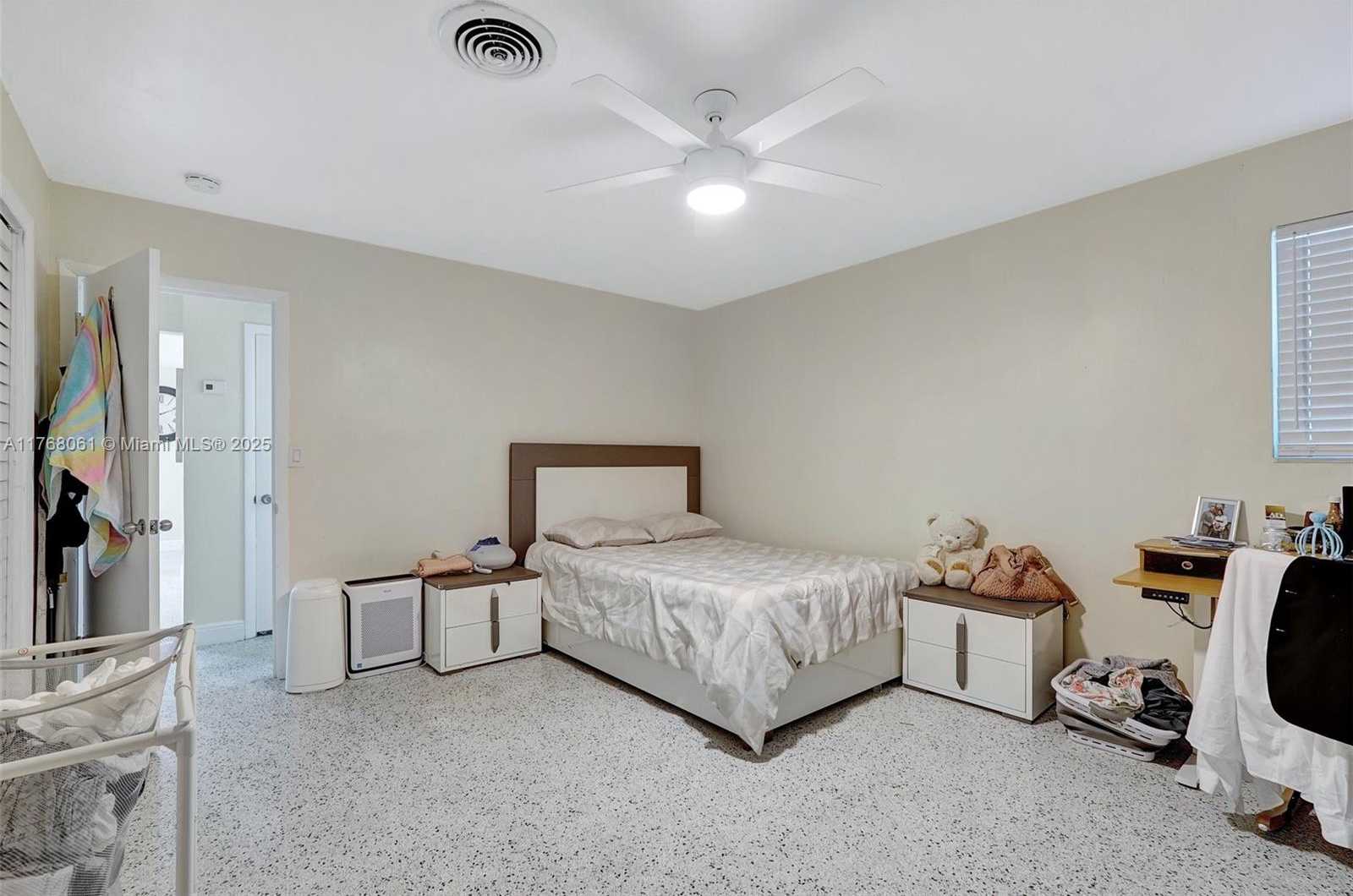 Small Image of 2470 NORTH EAST 182ND TER #2, North Miami Beach Number 21