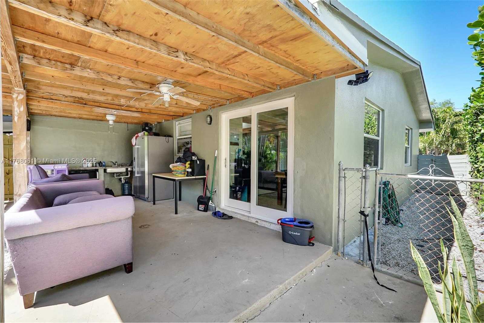Small Image of 2470 NORTH EAST 182ND TER #2, North Miami Beach Number 24
