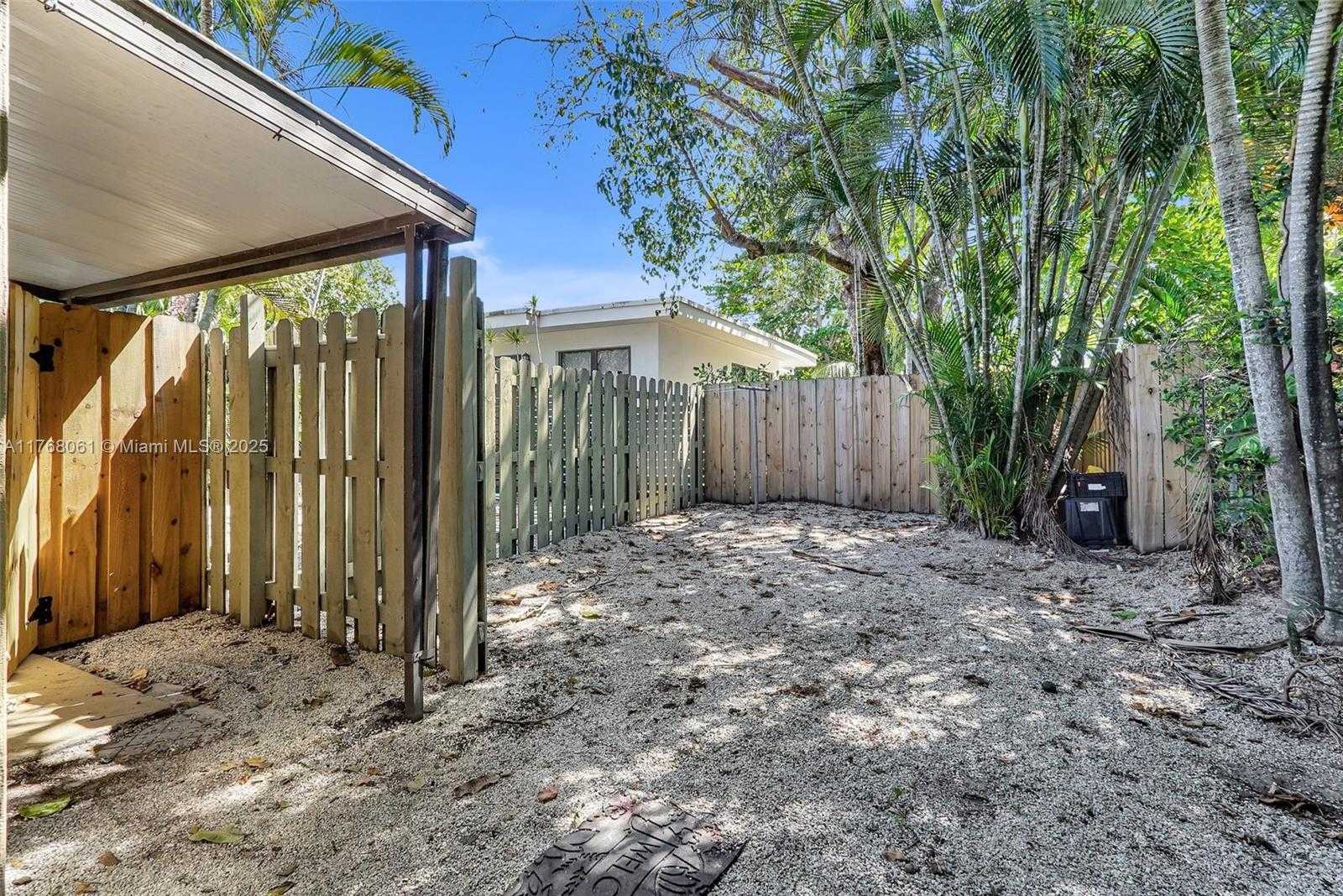 Small Image of 2470 NORTH EAST 182ND TER #2, North Miami Beach Number 29