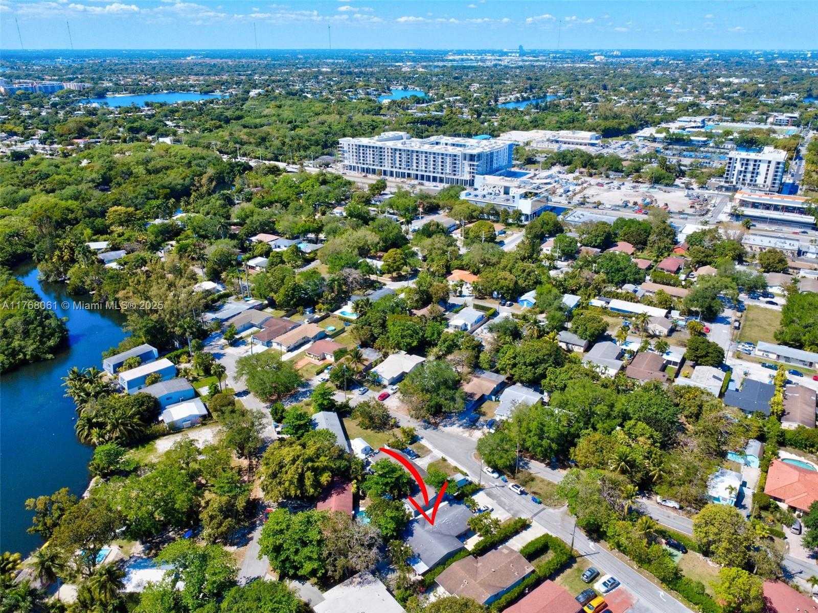 Small Image of 2470 NORTH EAST 182ND TER #2, North Miami Beach Number 35