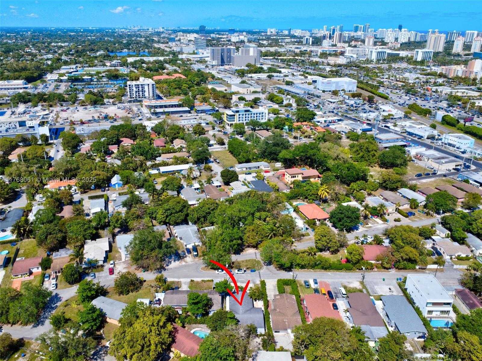 Small Image of 2470 NORTH EAST 182ND TER #2, North Miami Beach Number 36