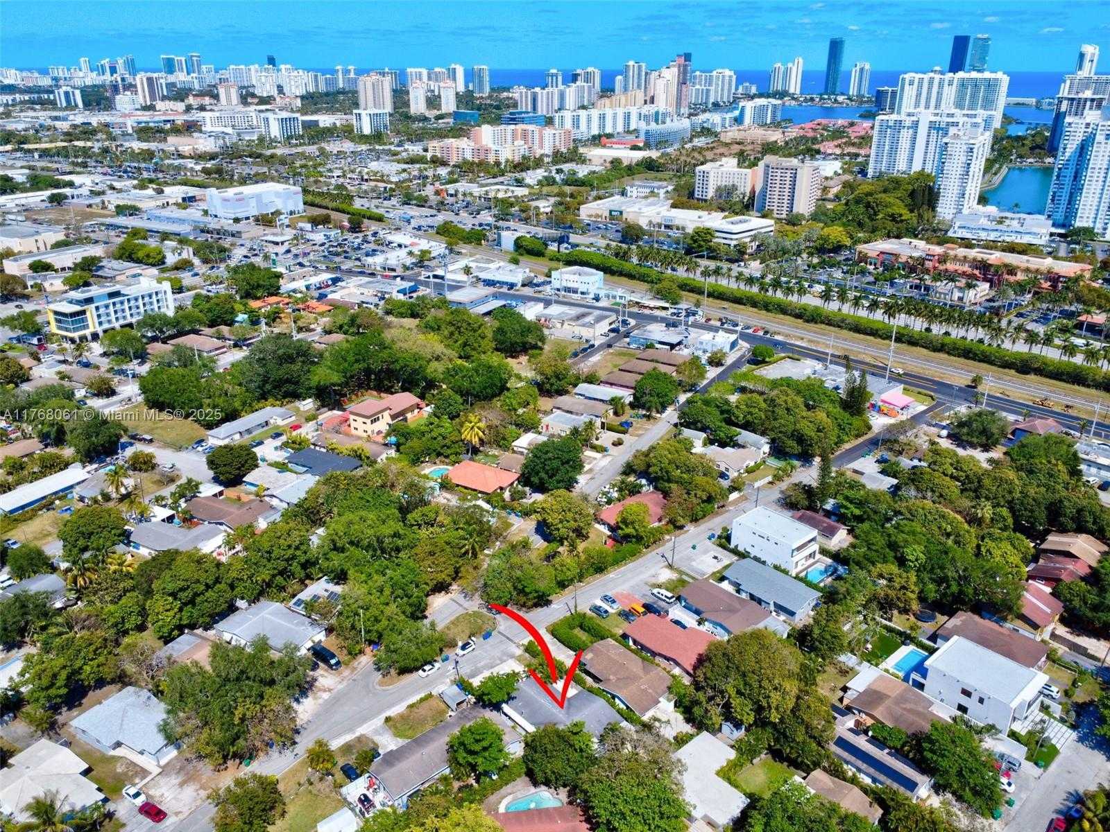 Small Image of 2470 NORTH EAST 182ND TER #2, North Miami Beach Number 37
