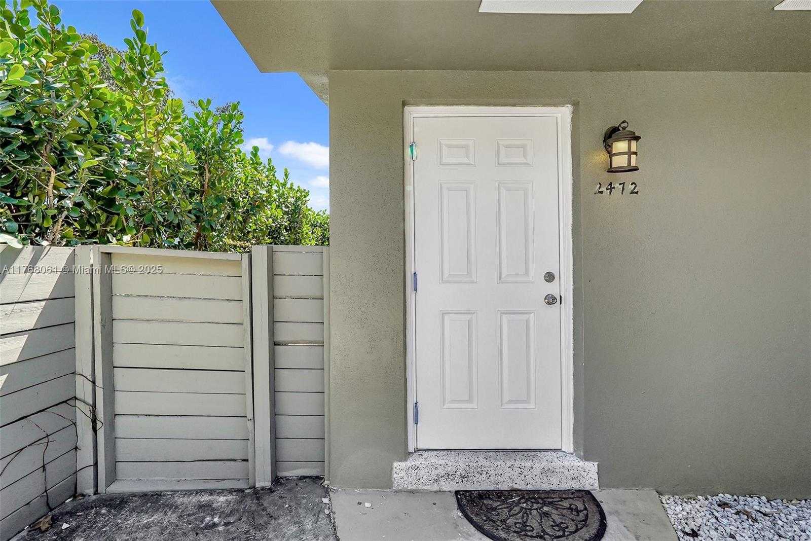 Small Image of 2470 NORTH EAST 182ND TER #2, North Miami Beach Number 5