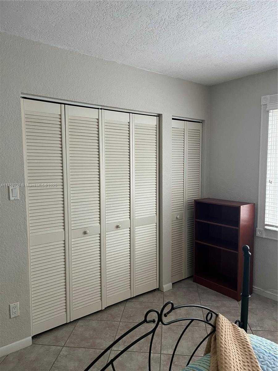 Small Image of 1040 NORTH EAST 16TH AVE, Fort Lauderdale Number 14