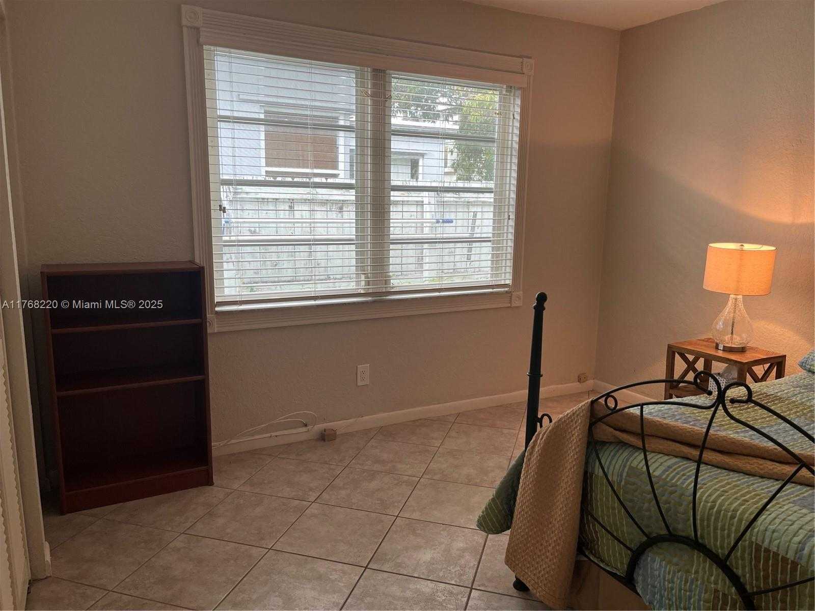 Small Image of 1040 NORTH EAST 16TH AVE, Fort Lauderdale Number 15
