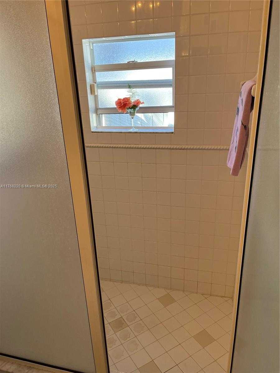 Small Image of 1040 NORTH EAST 16TH AVE, Fort Lauderdale Number 16