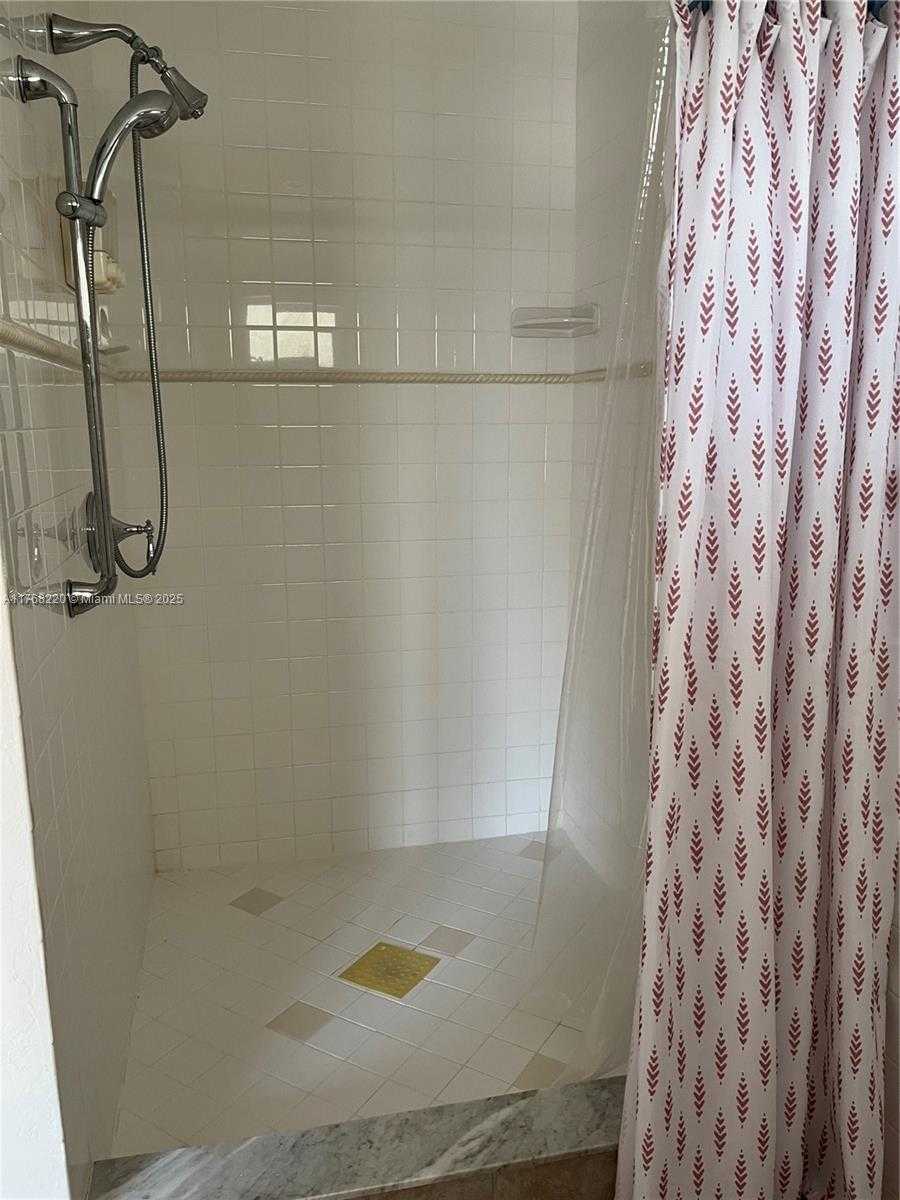 Small Image of 1040 NORTH EAST 16TH AVE, Fort Lauderdale Number 23