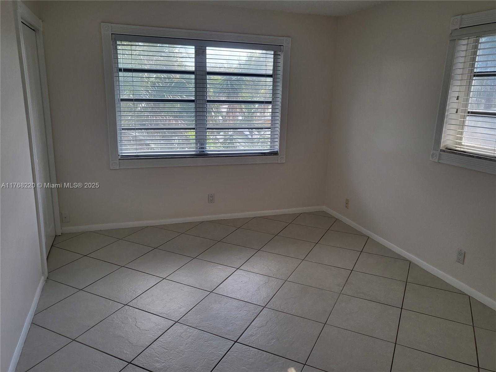 Small Image of 1040 NORTH EAST 16TH AVE, Fort Lauderdale Number 34