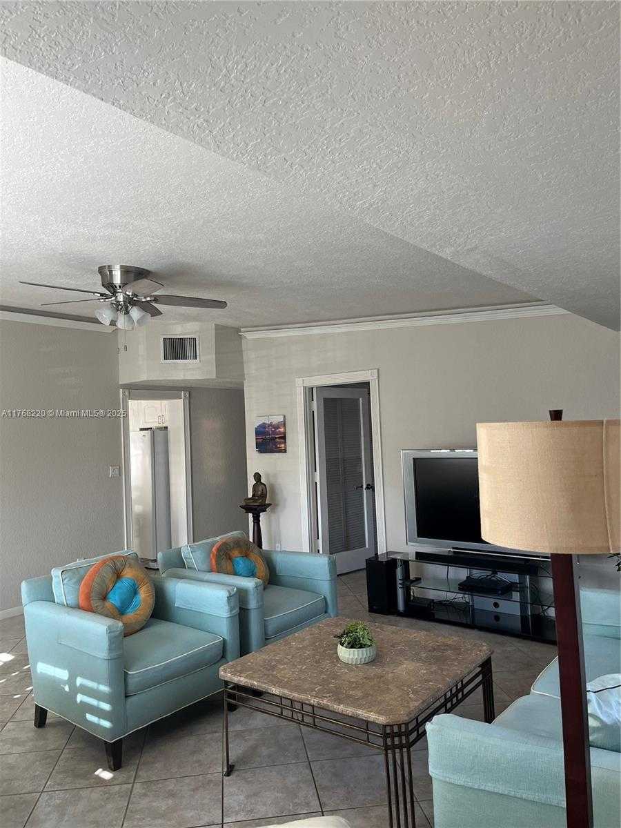 Small Image of 1040 NORTH EAST 16TH AVE, Fort Lauderdale Number 4