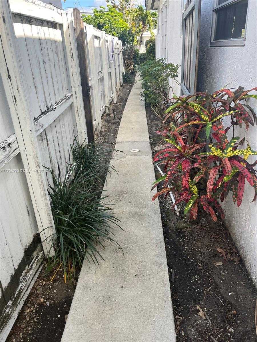 Small Image of 1040 NORTH EAST 16TH AVE, Fort Lauderdale Number 41