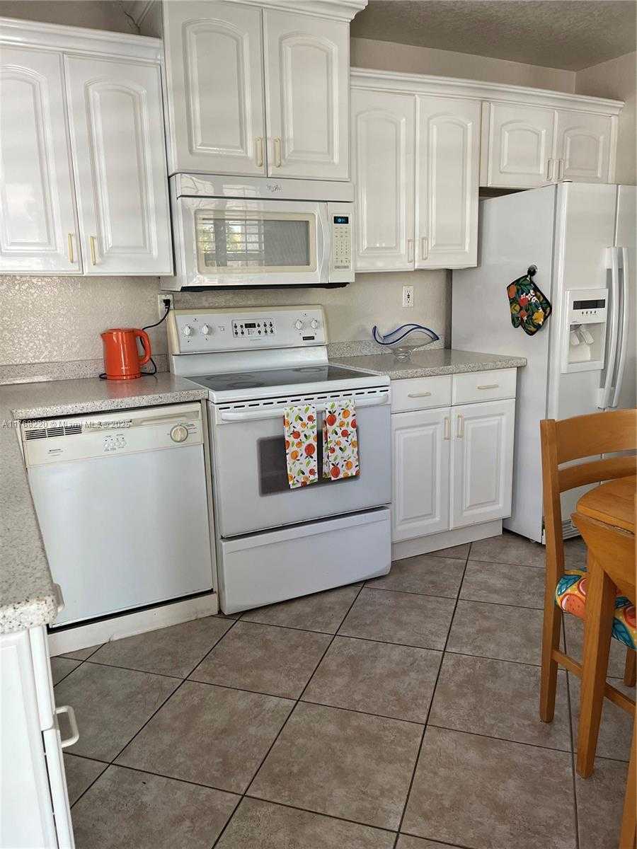 Small Image of 1040 NORTH EAST 16TH AVE, Fort Lauderdale Number 5