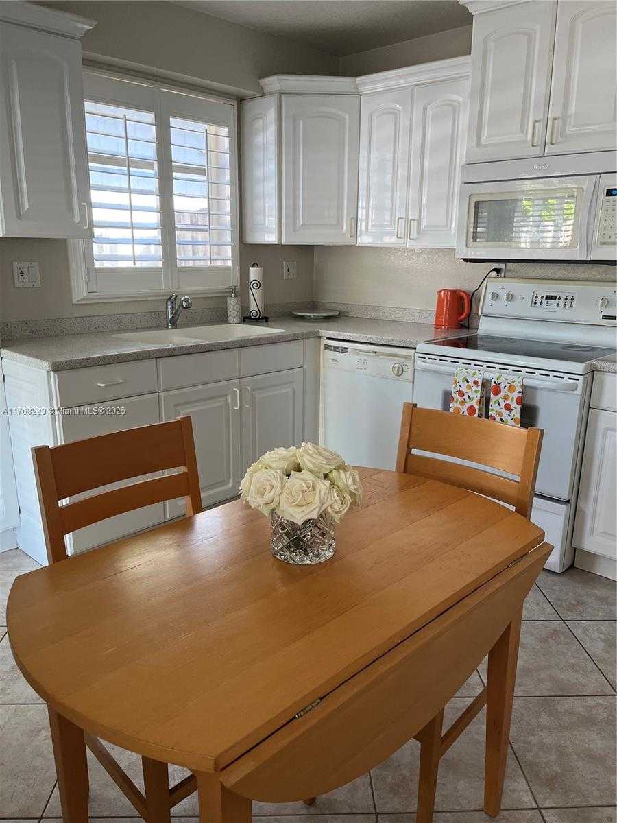 Small Image of 1040 NORTH EAST 16TH AVE, Fort Lauderdale Number 8