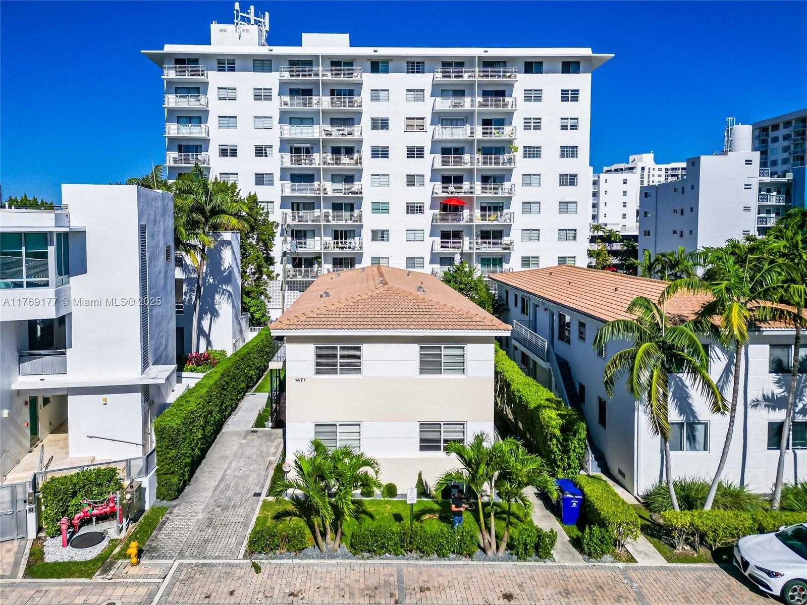 Small Image of 1471 LINCOLN TER, Miami Beach Number 2