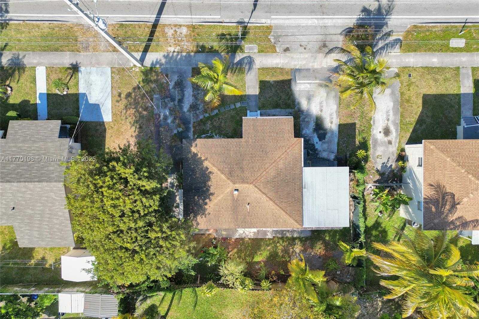 Small Image of 731 SOUTH WEST 8TH AVE, Hallandale Beach Number 22