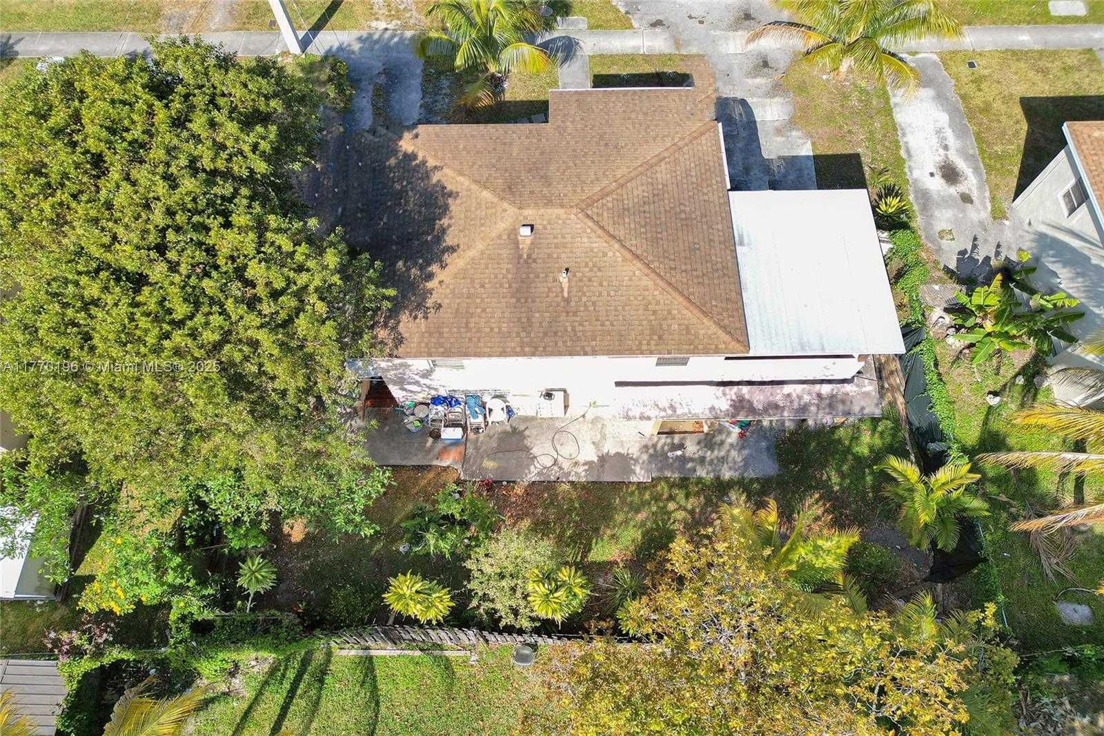 Small Image of 731 SOUTH WEST 8TH AVE, Hallandale Beach Number 25