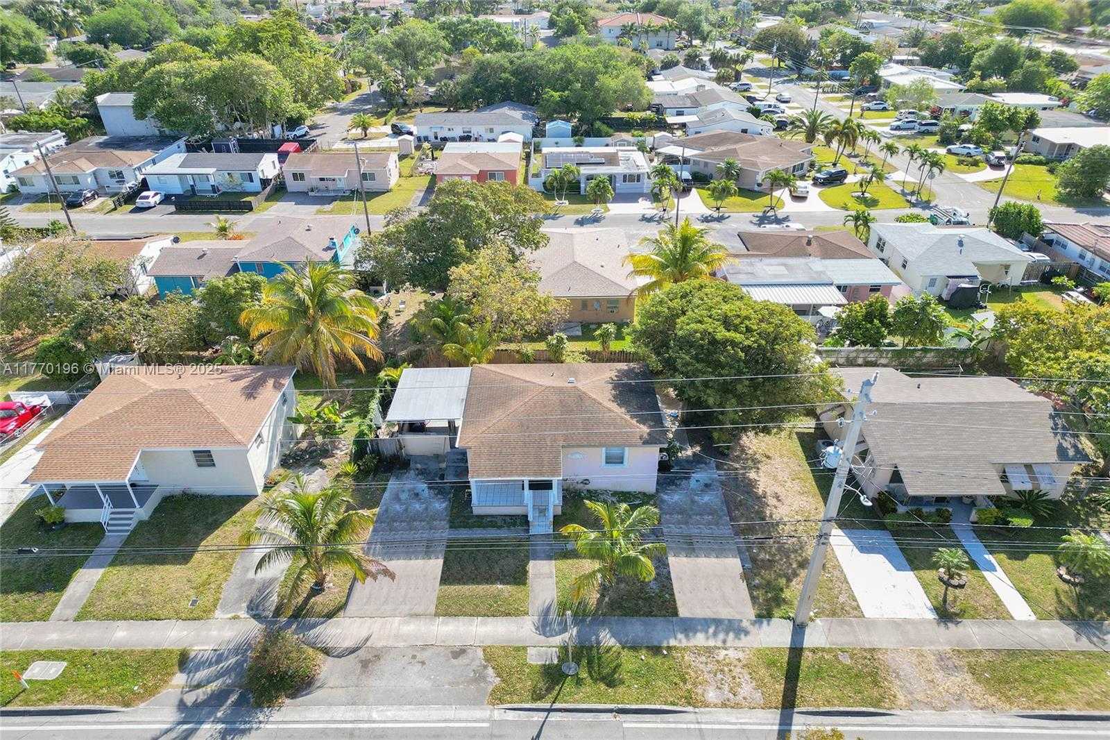 Small Image of 731 SOUTH WEST 8TH AVE, Hallandale Beach Number 26