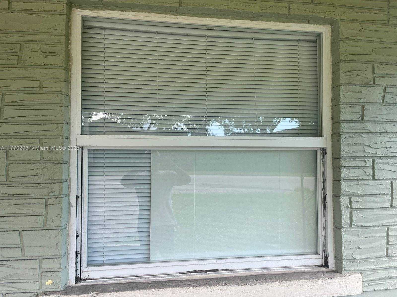 Small Image of 977 MINER RD, Lake Worth Number 10