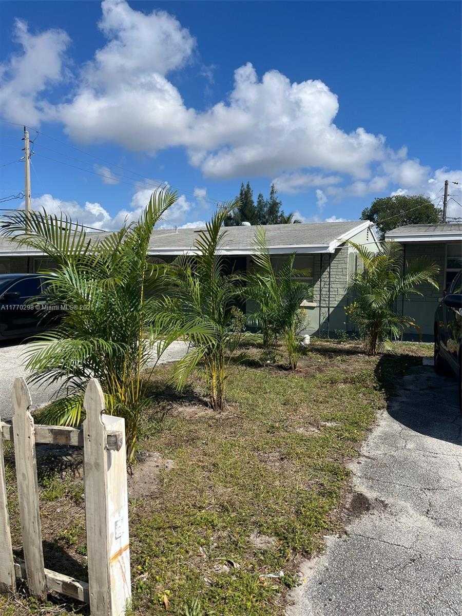 Small Image of 977 MINER RD, Lake Worth Number 12