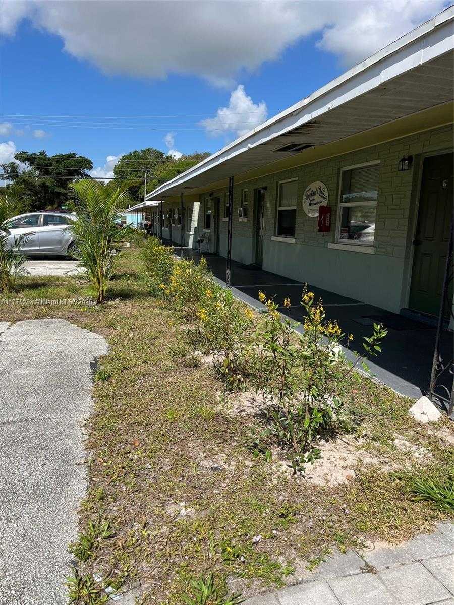 Small Image of 977 MINER RD, Lake Worth Number 15