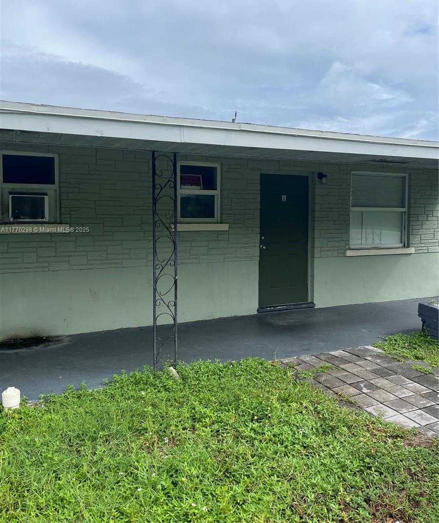 Small Image of 977 MINER RD, Lake Worth Number 7