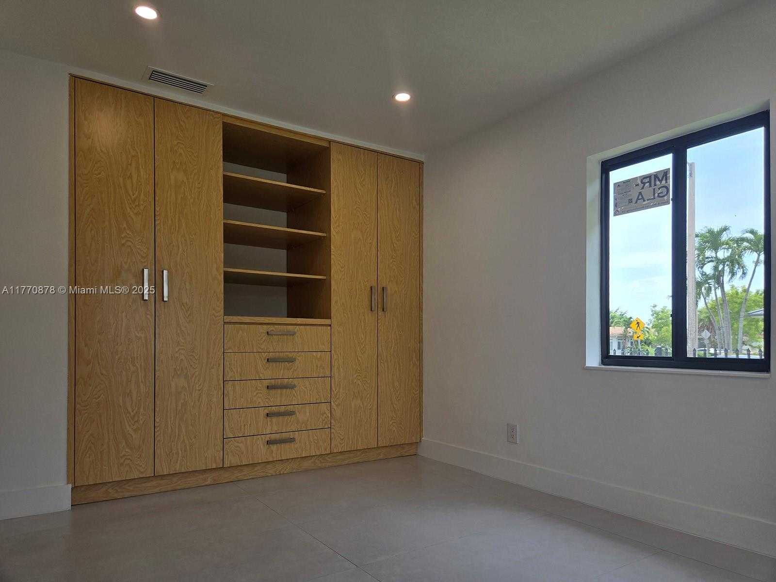 Small Image of 5152 SOUTH WEST 6TH #3, Miami Number 12
