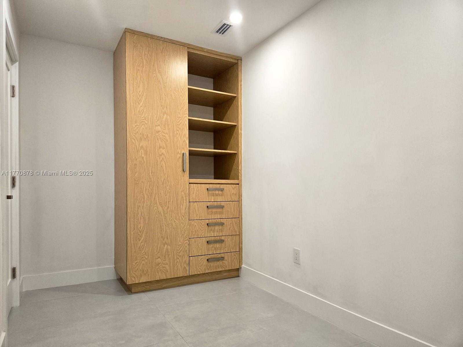 Small Image of 5152 SOUTH WEST 6TH #3, Miami Number 17