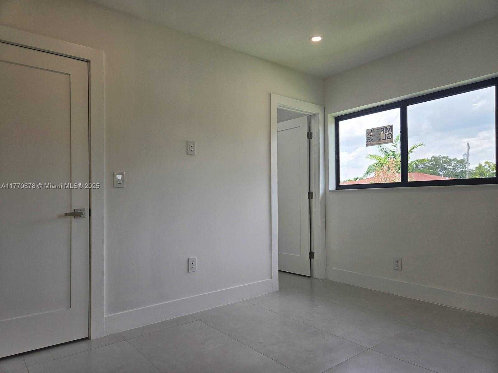 Small Image of 5152 SOUTH WEST 6TH #3, Miami Number 18