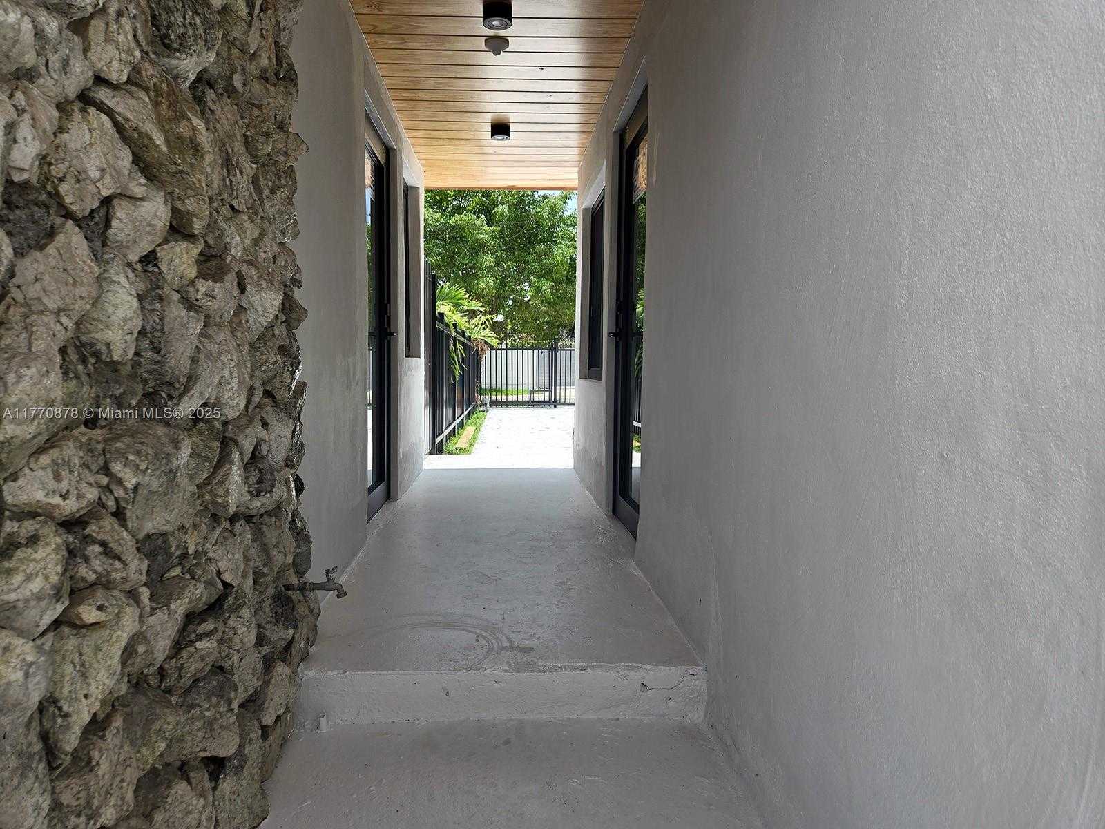 Small Image of 5152 SOUTH WEST 6TH #3, Miami Number 20