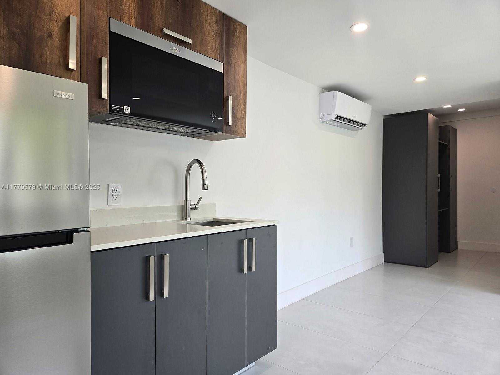Small Image of 5152 SOUTH WEST 6TH #3, Miami Number 24